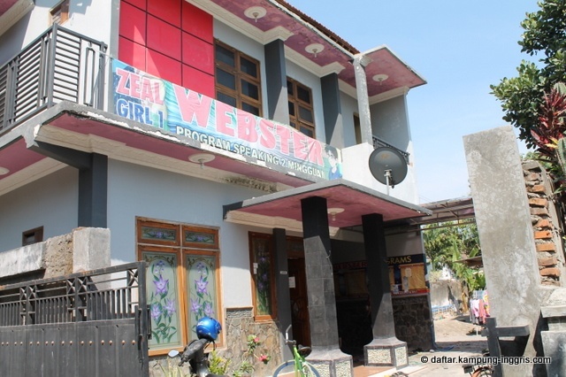 Tampak Luar Office Webster